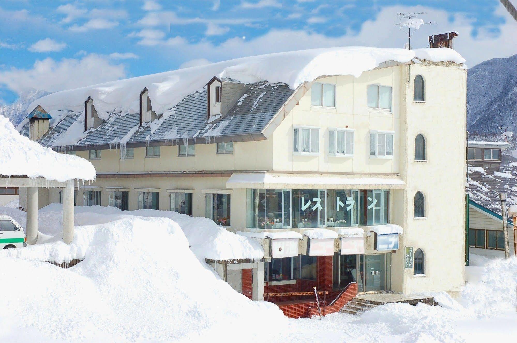 Hotel New Bernina ناغانو المظهر الخارجي الصورة